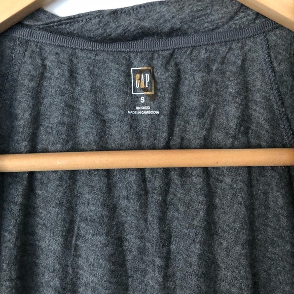 The softest Gap dark gray top! - Picture 2 of 2